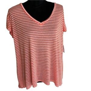 🎉 Sale ABOUND V Neck Rayon Striped Tee